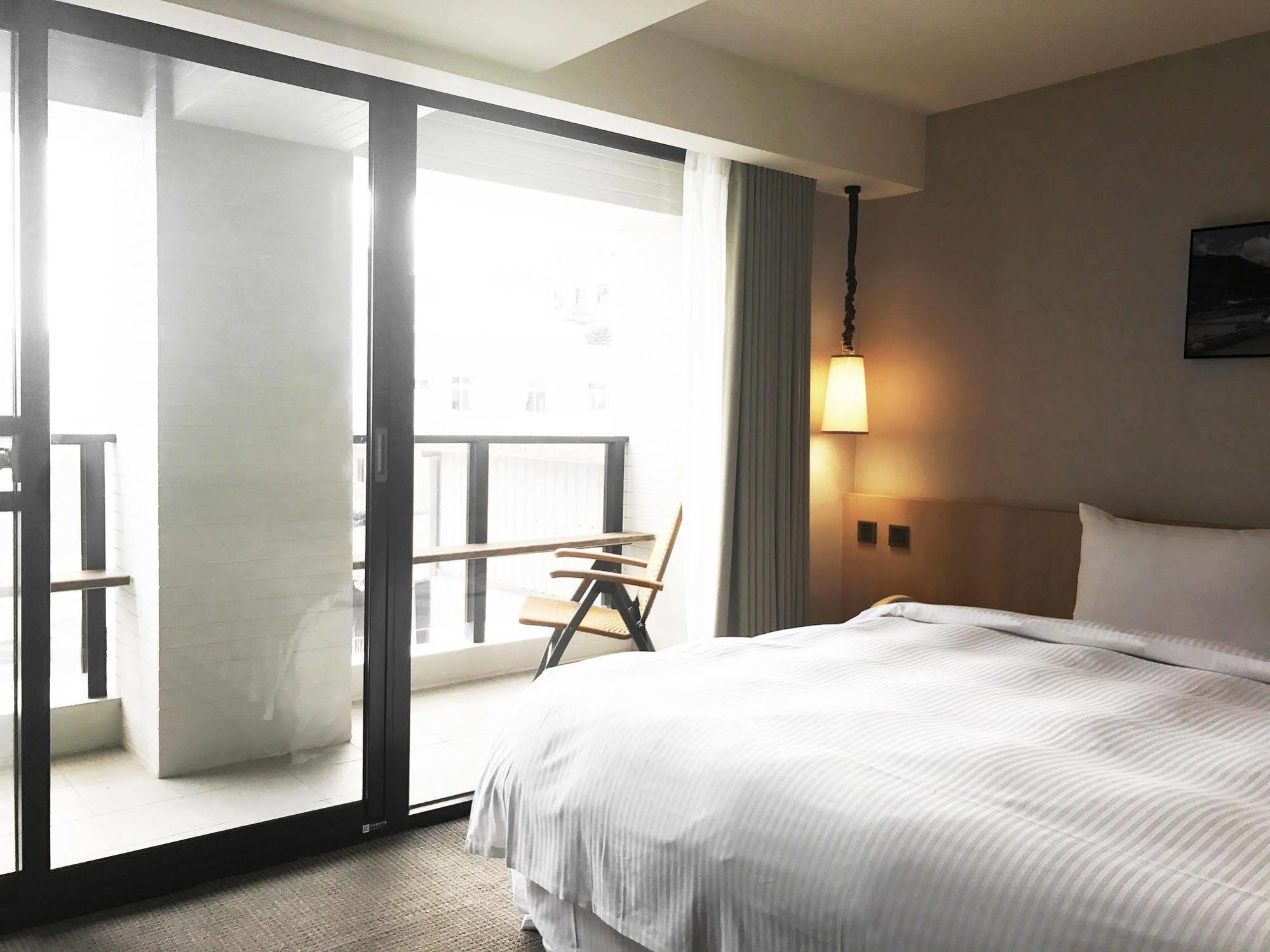 Inn By The Village T'ai-tung Esterno foto